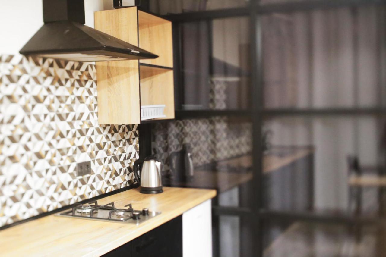 Lion King Lesya Ukrainka Apartment *